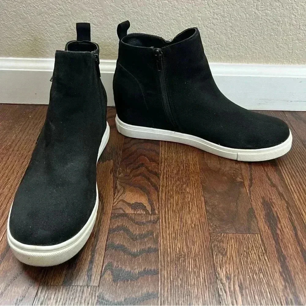 Madden Girl Steve Madden Piperr Wedgie Sneaker Bootie Black Size 10 Side Zip $95